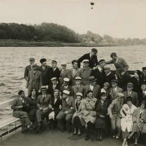 Laive, plaukiant Nemunu. 1931 m.